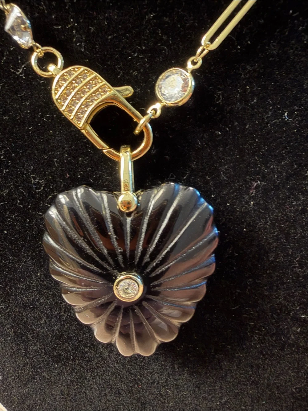 26” 14k Gold Plated Chain Necklace with Black Natural Stone Heart Pendant NWOT - Picture 3 of 5